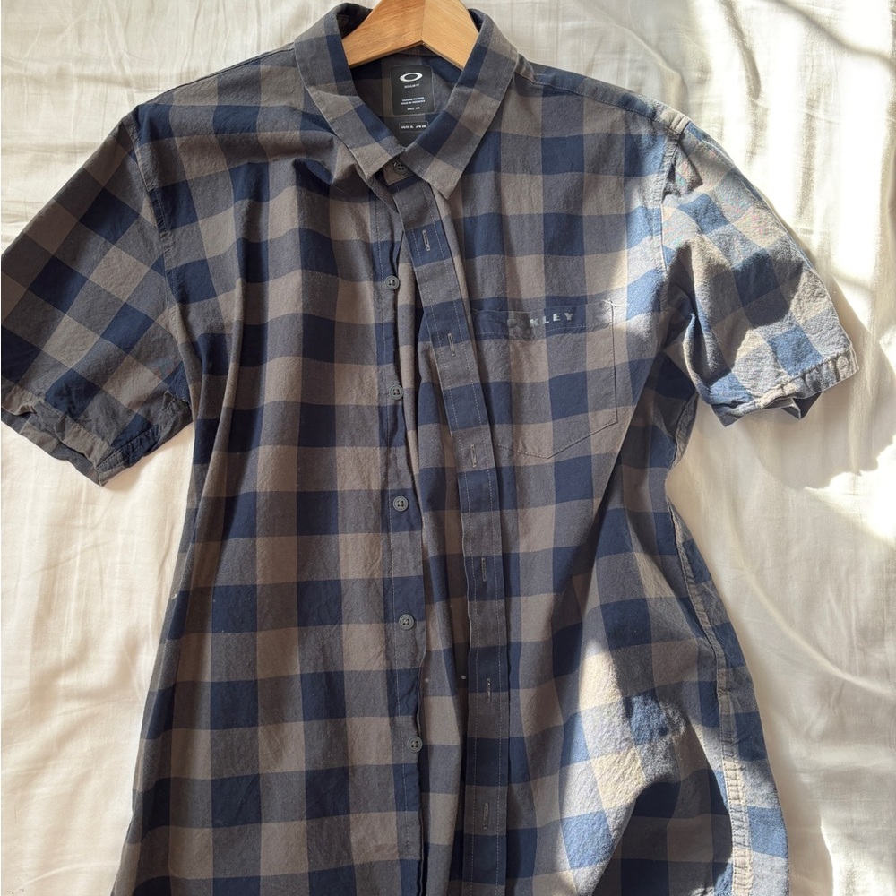 Oakley Men's Navy and Brown Plaid Shirt